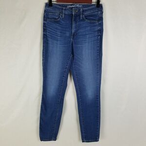 Universal Thread Jeans Womens 6 Blue High‎ Rise Skinny Leg Medium Wash Denim